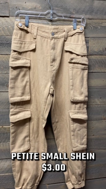 #57 PETITE SMALL CARGO PANTS 4/1