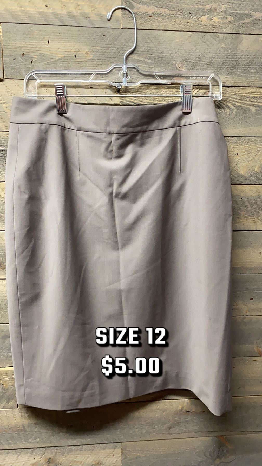 #57 KNEE LENGTH SIZE 12 SKIRT TAUPE 4/1