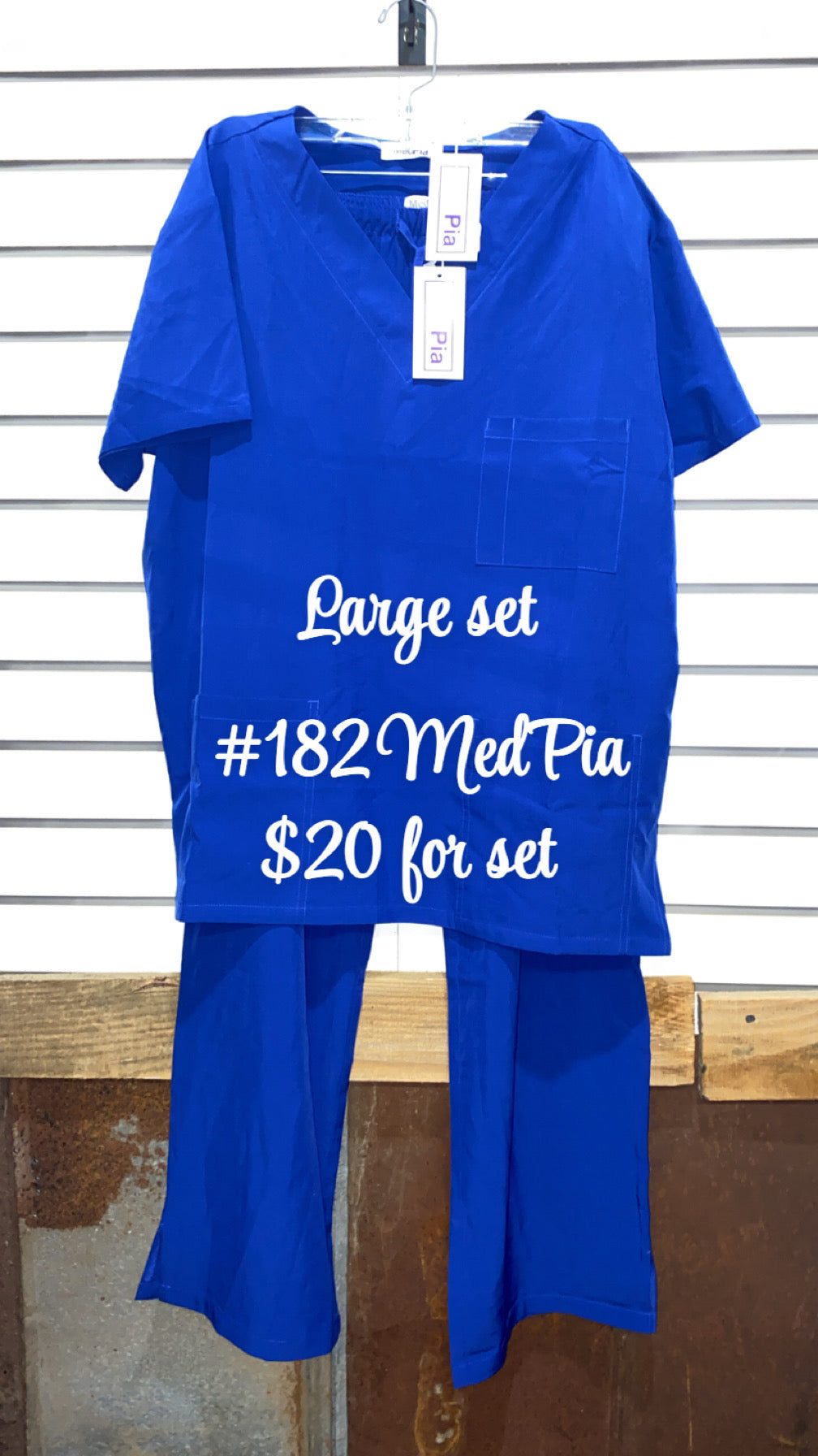#182 Med Pia Large Scrub Set
