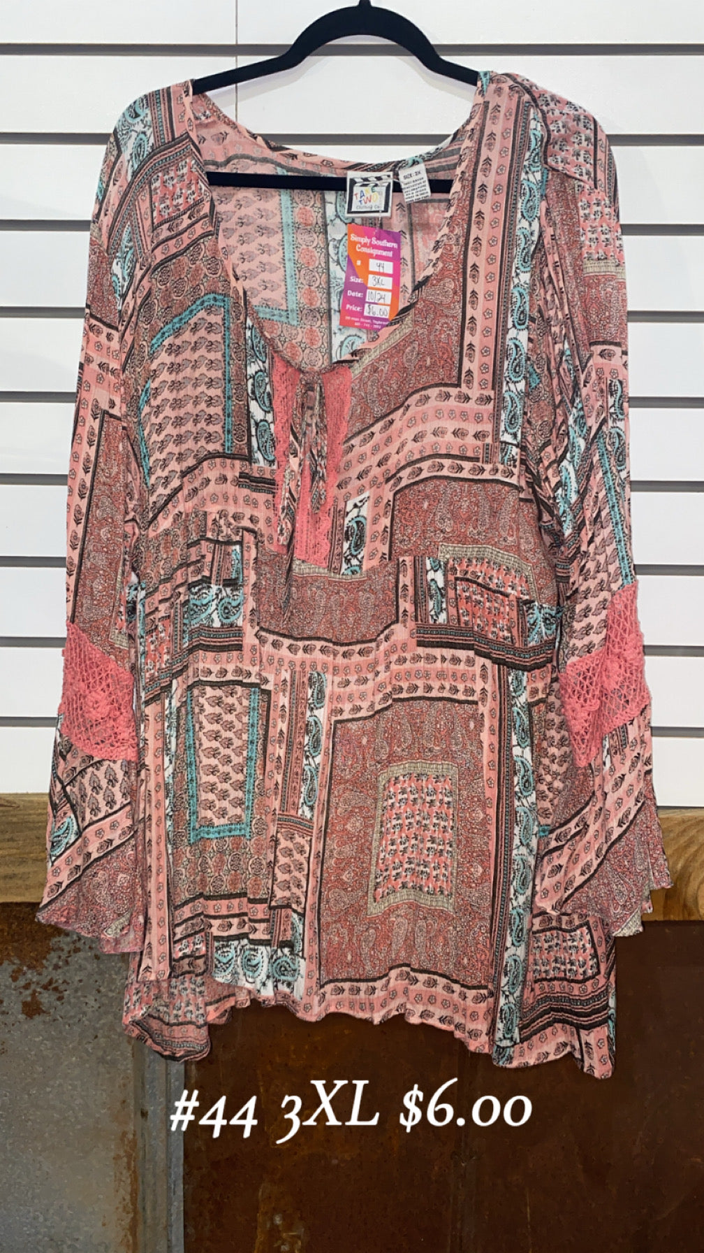 #44 3XL Pattered Top