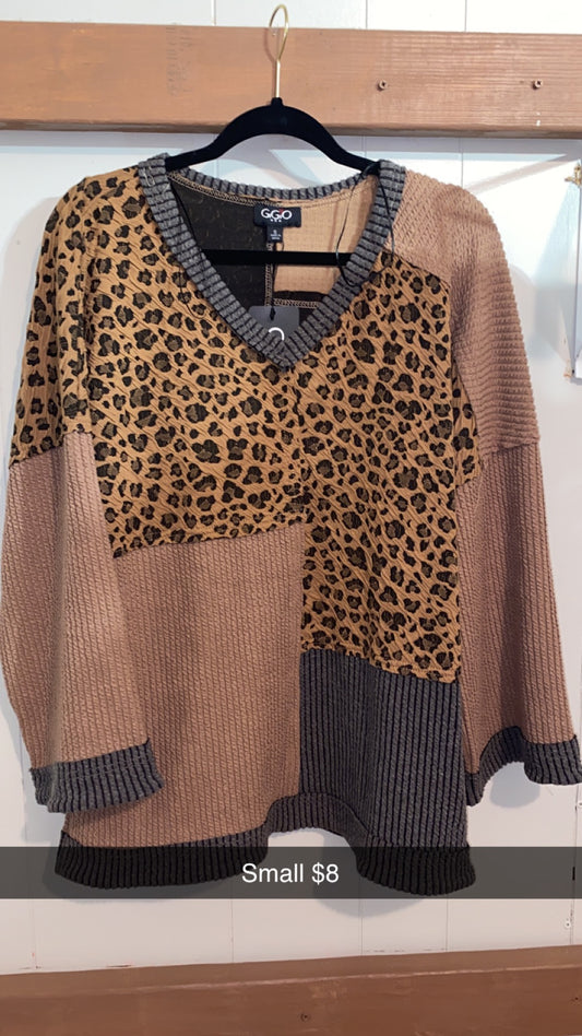 #158 small leopard & tan top