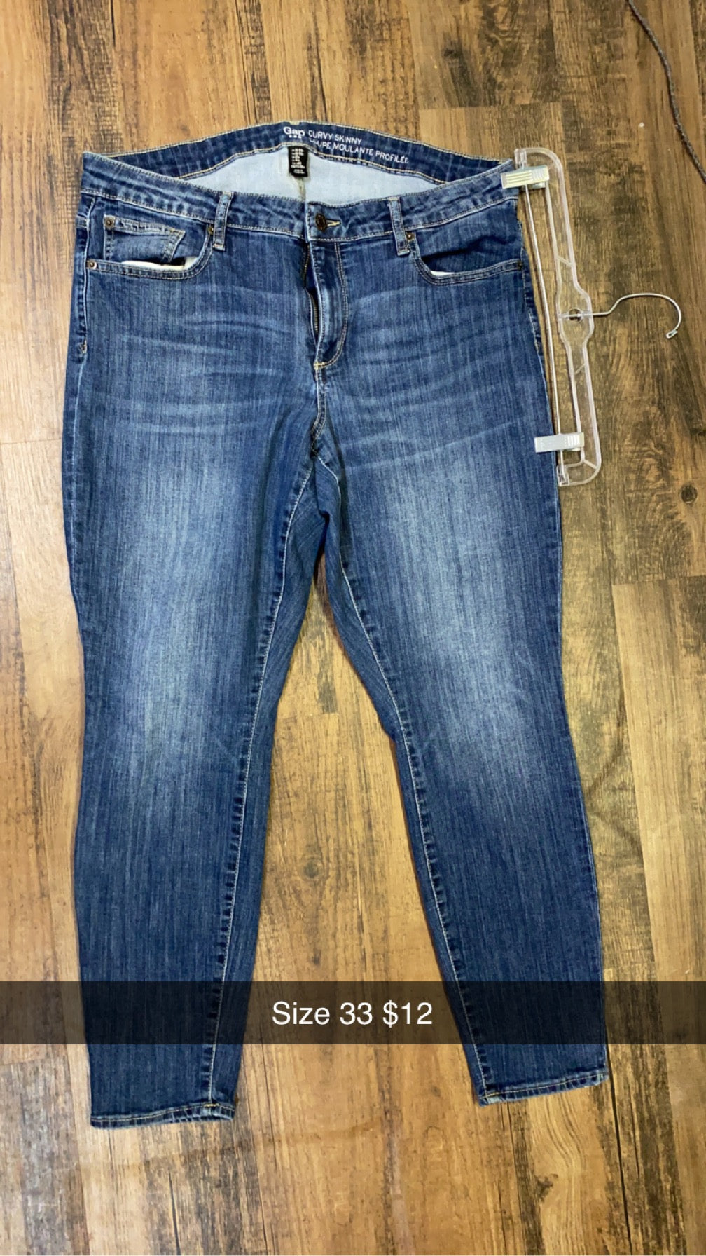 #99 GAP size 33 jeans