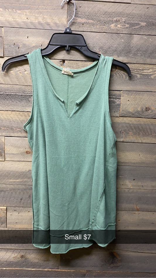 #134 small teal tank