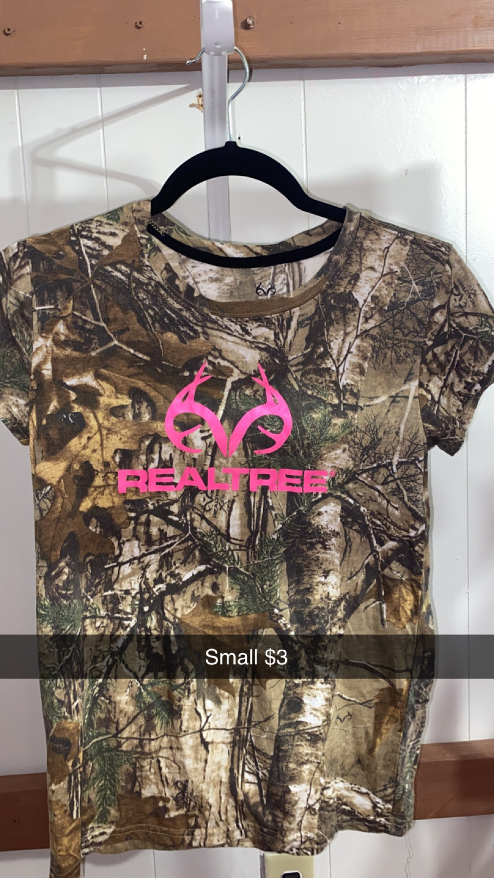 #127 women’s small camo tee