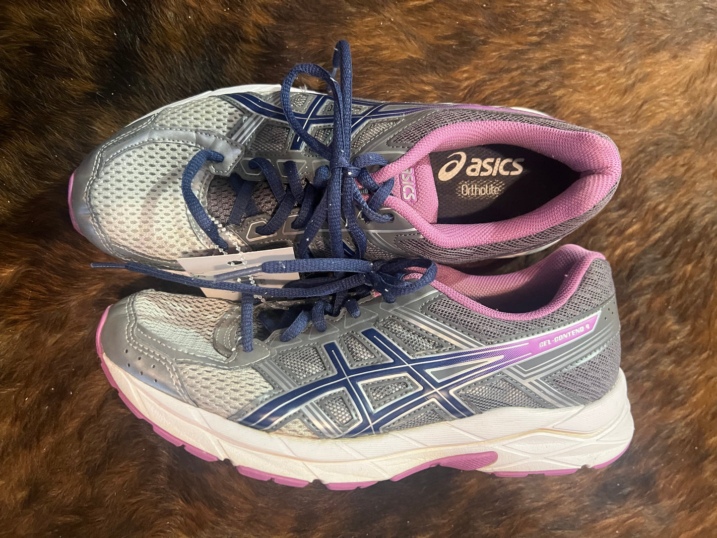 #130 W8 Asics